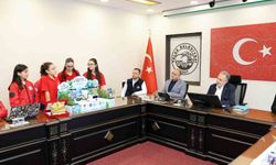 Başkan Yalçın'dan Talas'ın genç kaşiflerine 4x4'lük tebrik