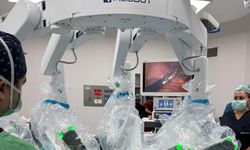 BAÜN Hastanesinde ilk robotik cerrahi ameliyatı başarıyla yapıldı