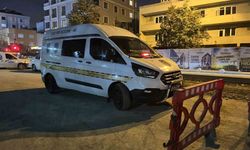 Bayrampaşa'da İSKİ'nin çalışmasında yolda oluşan göçüğe düşen işçi hayatını kaybetti