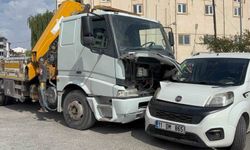 Bilecik'te vinç ile hafif ticari araç çarpıştı: 1 yaralı