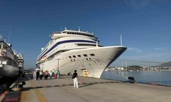 Bodrum'a üç kruvaziyer gemisiyle 650 turist geldi
