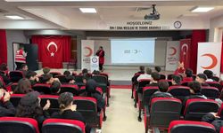 Düzce'de lise öğrencilerine Kızılay ve ilk yardım eğitimi verildi