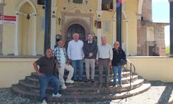 Edremit'te tarihi Güre Camii ilgi görüyor