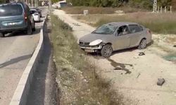 Elazığ'da otomobil araziye uçtu: 1 yaralı