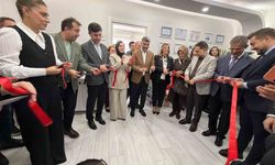 Erzurum protokolü Doç. Dr. Sertaç Zengil'in muayenehane açılışında buluştu