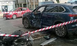 Esenyurt'ta motosiklet ile otomobil çarpıştı: 19 yaşındaki sürücü hayatını kaybetti