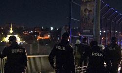 Haliç Köprüsü'nde intihar girişiminde bulunan şahıs 2 saat sonra ikna edildi
