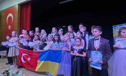 Honazlı Melisa, uluslararası müzik festivalinde Denizli'nin gururu oldu