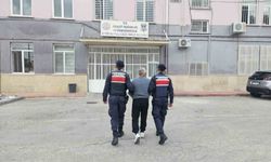 İhsaniye'de aranan şahsı jandarma yakaladı