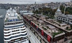 İstanbul Türk bayraklarıyla donatıldı: İstiklal Caddesi'nden Galataport'a Cumhuriyet coşkusu