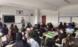 Jandarmadan öğrenci ve öğretmenlere siber güvenlik eğitimi