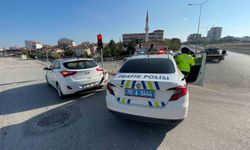 Karaman'da otomobil ile motosiklet çarpıştı: 1 yaralı