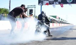 Kepez'de motodrag yarışları büyük heyecanla sürüyor
