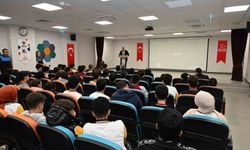 Kilis Emniyet Müdürü Bağrıaçık'tan öğrencilere dijital tehdit uyarısı