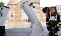Kırşehir'de Cacabey Medresesi önünde bilim ve astronomi buluşması