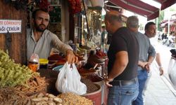Kış ayları geldi, vatandaşlar aktarlara akın etti