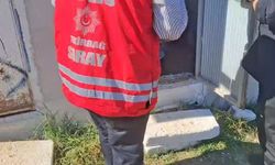 Kümeste sakladığı uyuşturucu maddeyle yakalandı