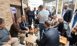 MHP Diyarbakır İl Başkanı Özcoşar sokak sokak gezerek 'Terörsüz Türkiye' sürecini anlatıyor