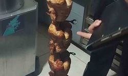 Mide bulandıran görüntülerin ortaya çıktığı restoranda vatandaşlara yedirilmeye hazırlanan bozuk tavuk ele geçirildi