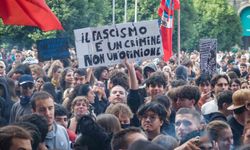 Milano'da protestocular polisle çatıştı