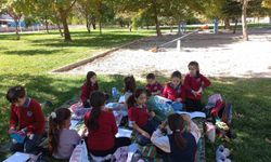 Minikler hem oynadı hem sağlıklı beslenmeyi öğrendi