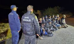 Mobil radar tespit etti, kaçak göçmenler yakalandı