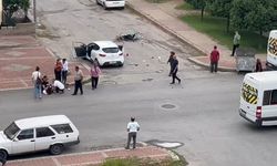 Motosikletle çarpışan otomobilin sürücüsü şoka girdi, gözyaşlarına boğuldu