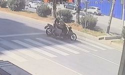 Motosikletler çarpıştı, sürücülerden biri hayatını kaybetti: Kaza anı kamerada