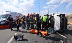 Nevşehir'de kamyonet ile otomobil çarpıştı: 2 ölü, 1 yaralı