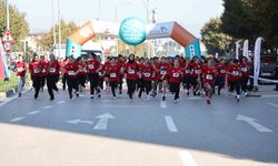 Nilüfer'de bin 749 öğrenci Cumhuriyet için koştu