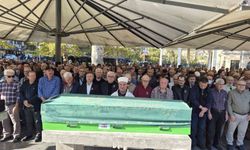 Öğretmen, şair-yazar Mustafa Keser toprağa verildi