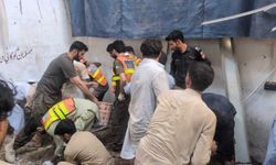 Pakistan'da okulun çatısı çöktü: 29 ölü, 40'tan fazla yaralı
