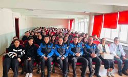 Polisten öğrencilere yönelik güvenlik ve bilinçlendirme eğitimi