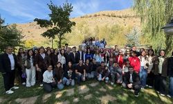 Rektör Kuyrukluyıldız, Eczacılık Fakültesi öğrencileriyle buluştu