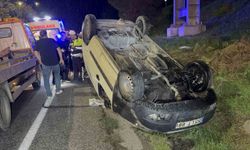 Samsun'da hafif ticari araç 30 metrelik şarampole yuvarlandı: 1 yaralı
