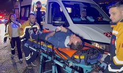 Samsun'da otomobil orta refüje çıktı: 2 yaralı