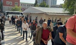 Şanlıurfa'da yasa dışı bahis operasyonunda gözaltına alınan 22 kişi adliyeye sevk edildi