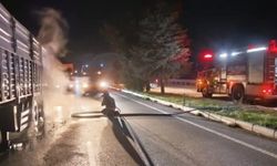 Seyir halindeki tırda yangın çıktı