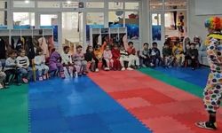 Şırnak'ta minikler diş fırçalamayı tiyatroyla öğrendi