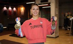 Tekvandonun 'altın' kızı zirveye yerleşti