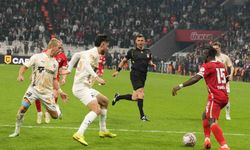 Trendyol Süper Lig: Beşiktaş: 2 - Başakşehir: 0 (Maç sonucu)