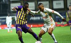 Trendyol Süper Lig: Eyüpspor: 0 - Göztepe: 1 (İlk yarı)