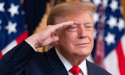 Trump: 'Putin'le görüştüm, Rusya piyasaya derhal 300 bin ton dizel akaryakıt tedarik edecek'