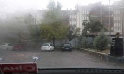 Tunceli'de şiddetli yağış sürücülere zor anlar yaşattı