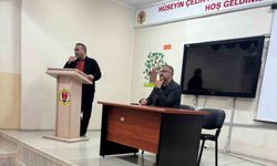 Tuşba Hüseyin Çelik Kız Anadolu İmam Hatip Lisesinde veli toplantısı yapıldı