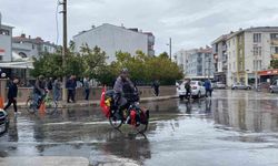 Umre ibadeti için bisikletle yola çıkan Tecimen: 'Bu yola kendi fiziki gücüme güvenerek değil yüce rabbimin rahmetine sığınarak çıkıyorum'