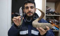 Yaklaşık 30 yıllık boynuzlar bıçak sapına dönüştü, 25 santimlik Sivas bıçağı ilgi odağı oldu
