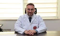 Rektör Evren Yaşar, Hem Akademiye Öncülük Ediyor Hem de Şifa Dağıtıyor