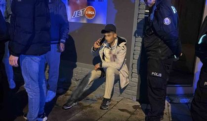 Aksaray'da kaybolan köpeğini arayan genç, 2 kişi tarafından bıçaklandı