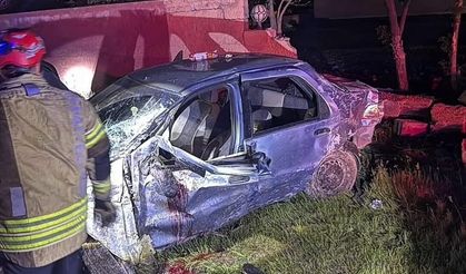 Muş'ta aynı otomobilde bulunan 4 kız kardeş kaza geçirdi: 1 ölü